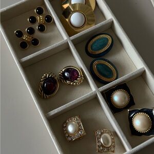 Lot of vintage earrings